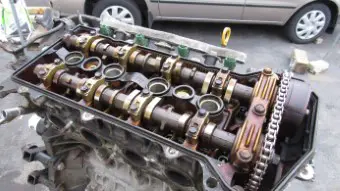 Toyota 1.8L cylinder head installation