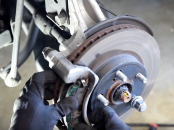 Toyota Yaris front brakes